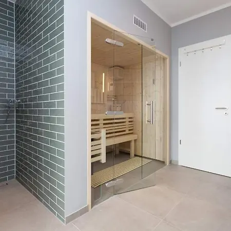 Strandgruen App 01 * Heringsdorf (Usedom)